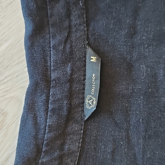 Linen Strawberry Collared‎ Button Down Balloon Sleeve Blouse, Medium - Picture 7 of 16